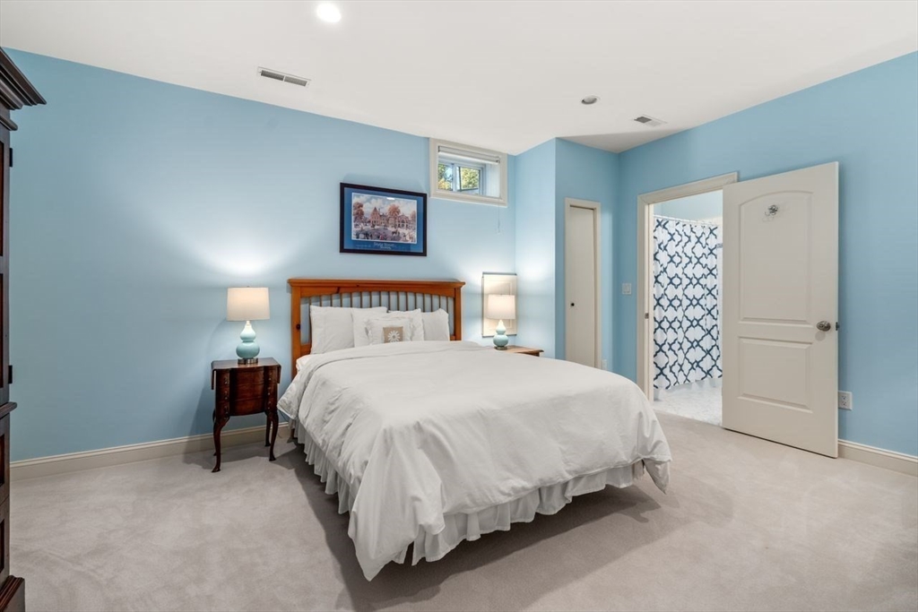 15 Parker Road Wellesley, MA 02482 - Photo 32 of 38