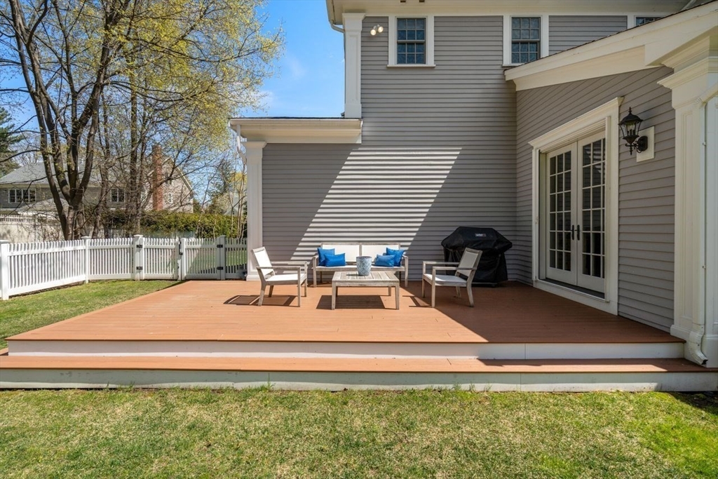 15 Parker Road Wellesley, MA 02482 - Photo 35 of 38