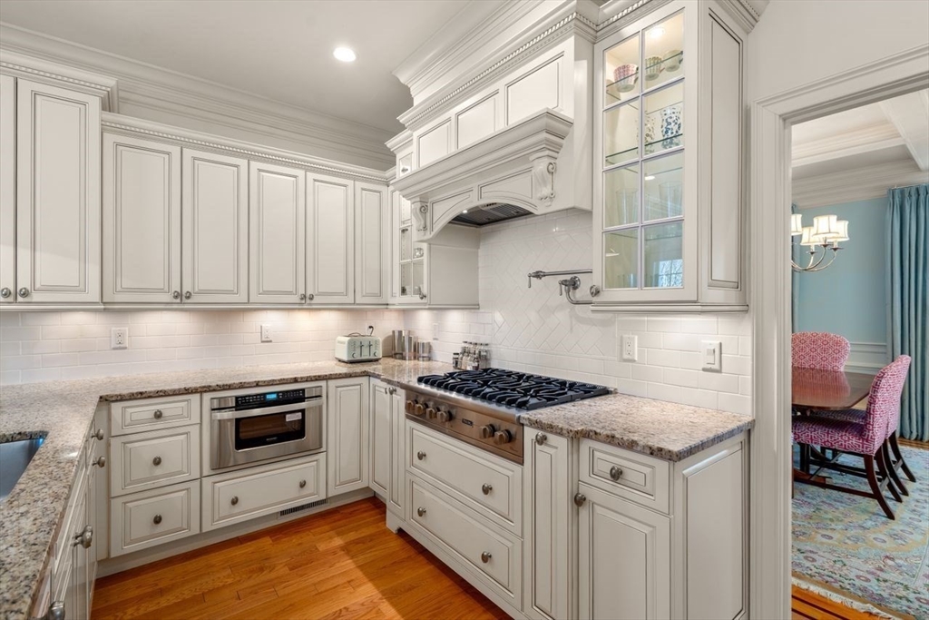 15 Parker Road Wellesley, MA 02482 - Photo 7 of 38