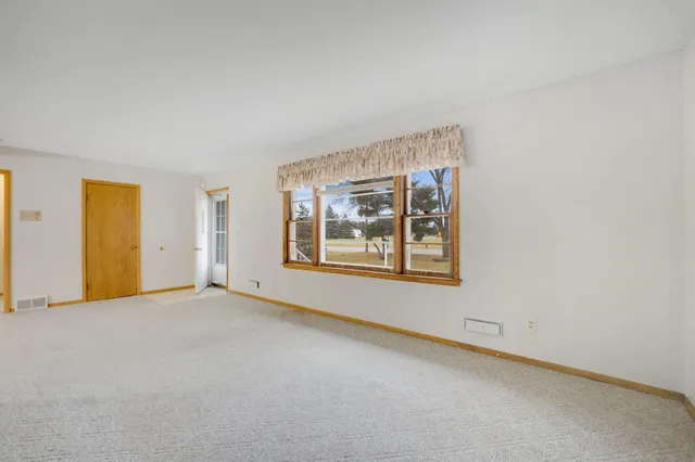 $320,000 | 2851 113th Avenue Northwest, Coon Rapids, MN 55433