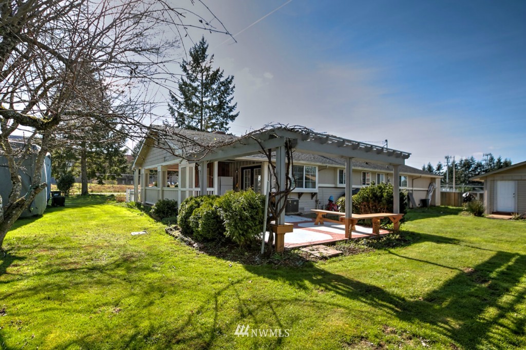 5002 Northeast 12th Street Renton, WA 98059 - Photo 14 of 19 Gallery Image 14