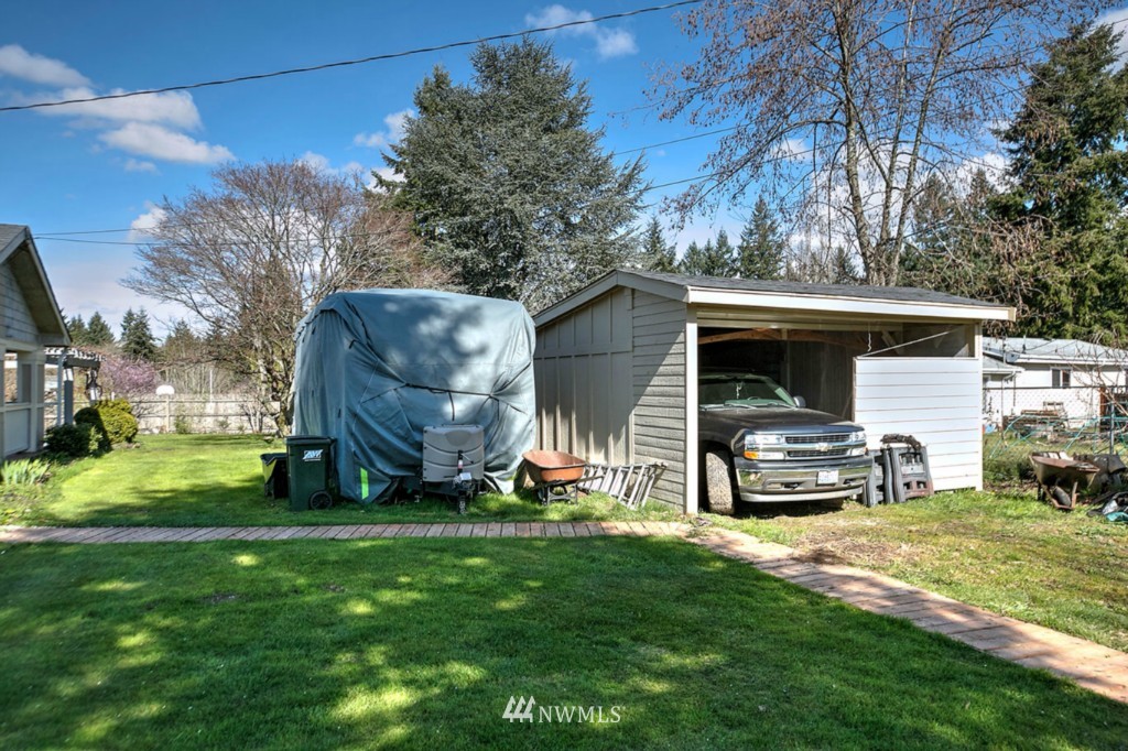 5002 Northeast 12th Street Renton, WA 98059 - Photo 18 of 19 Gallery Image 18