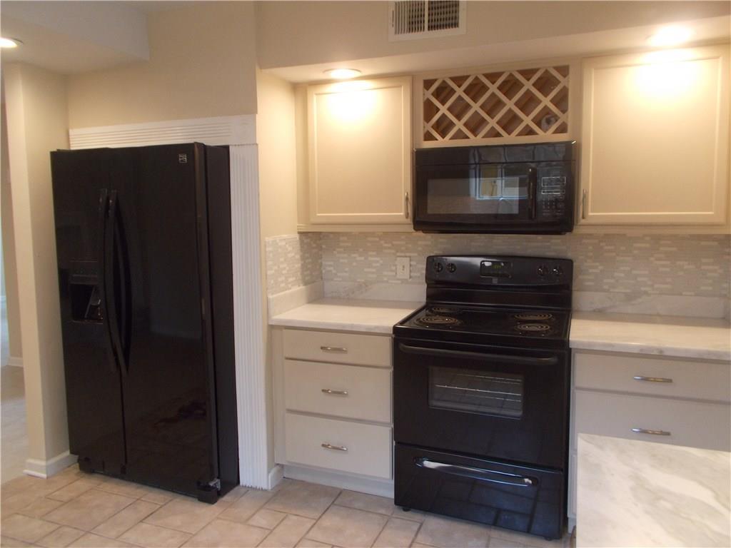 329 Devon Road Laplace, LA 70068 - Photo 13 of 23 Gallery Image 13