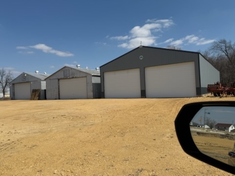 904 Walton Road Dixon, IL 61021 - Photo 2 of 7