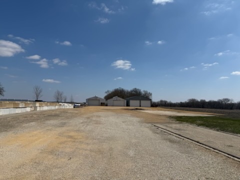 904 Walton Road Dixon, IL 61021 - Photo 3 of 7