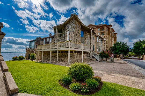 $1,050,000 | 1101 The Cape, Unit 2, Horseshoe Bay, TX 78657