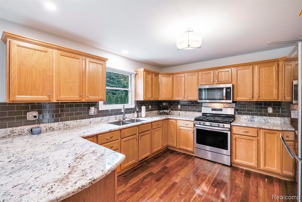 8175 Boulder Drive Davison, MI 48423 - Photo 8 of 24 Gallery Image 8