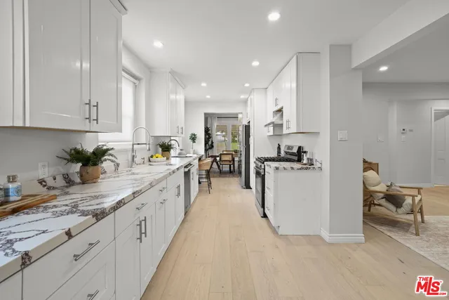 $2,995,000 | 9325 Oakmore Road, Los Angeles, CA 90035