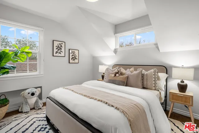 $2,995,000 | 9325 Oakmore Road, Los Angeles, CA 90035