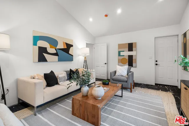 $2,995,000 | 9325 Oakmore Road, Los Angeles, CA 90035