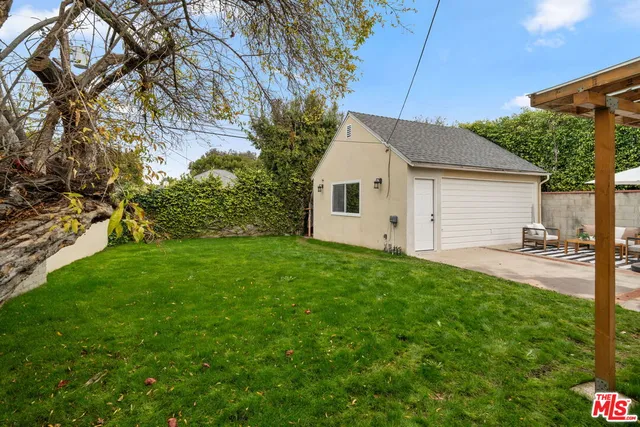 $2,995,000 | 9325 Oakmore Road, Los Angeles, CA 90035