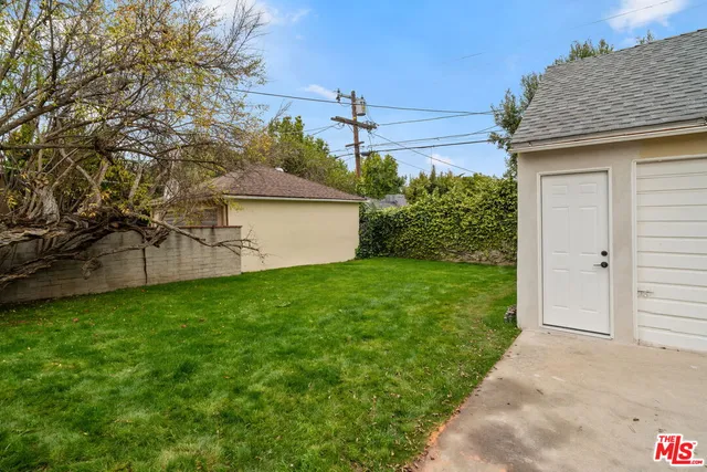 $2,995,000 | 9325 Oakmore Road, Los Angeles, CA 90035