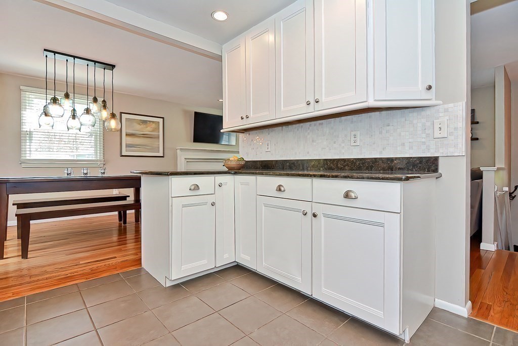 4 Woodmere Road Framingham, MA 01701 - Photo 10 of 32 Gallery Image 10