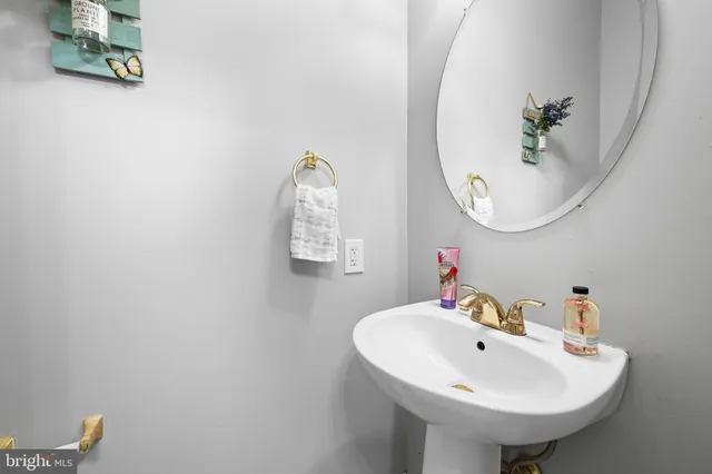 $799,900 | 13725 Lambertina Place, Rockville, MD 20850