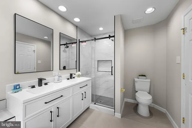 $799,900 | 13725 Lambertina Place, Rockville, MD 20850