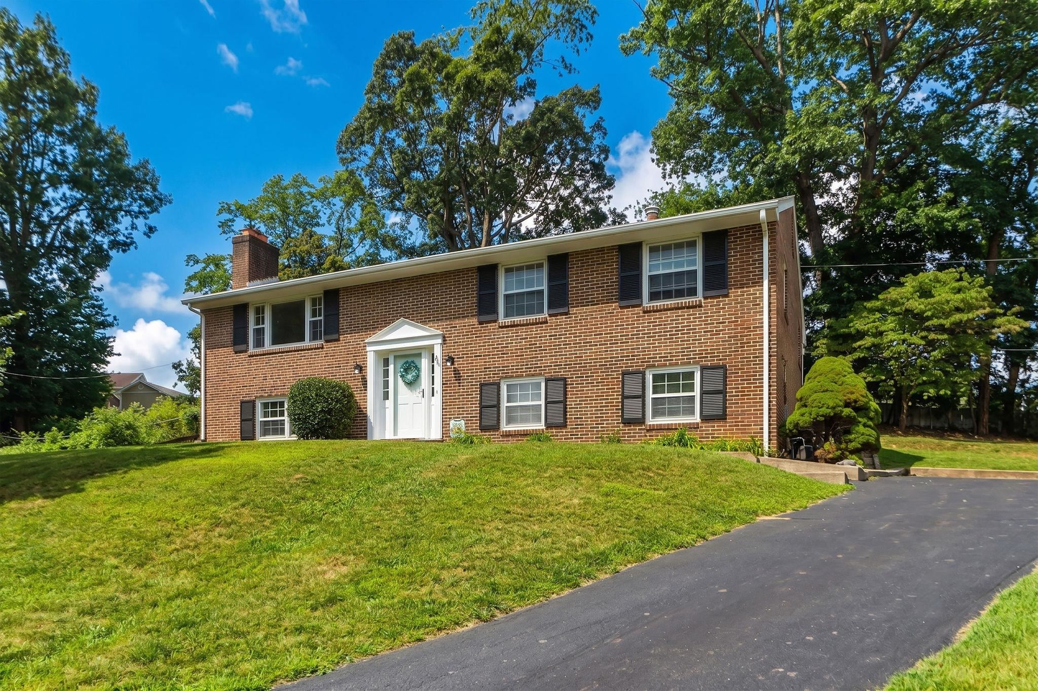 906 Ridgecrest Circle Staunton, VA 24401 - Photo 50 of 55