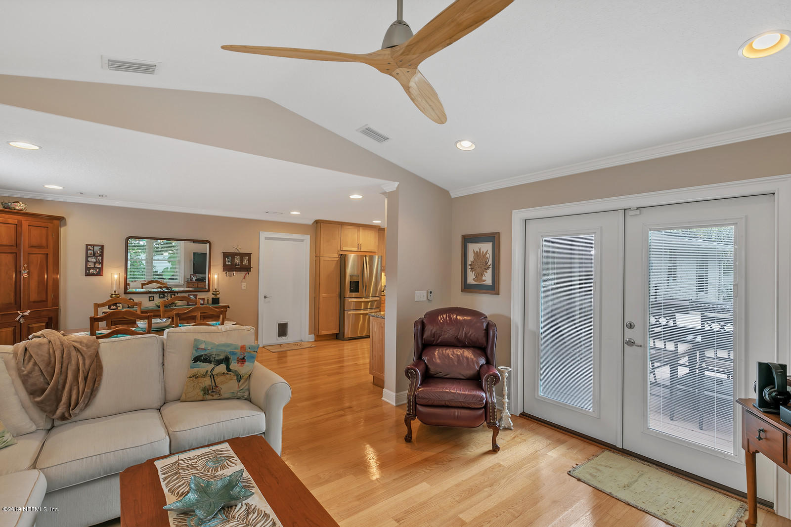 1822 Seminole Road Atlantic Beach, FL 32233 - Photo 14 of 46 a living room with furniture and a window