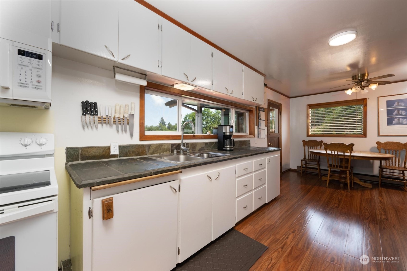 4100 Sandridge Road Long Beach, WA 98631 - Photo 9 of 38 Gallery Image 9