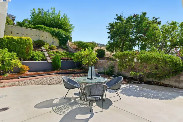 $1,190,000 | 2724 Benedict Drive, San Leandro, CA 94577
