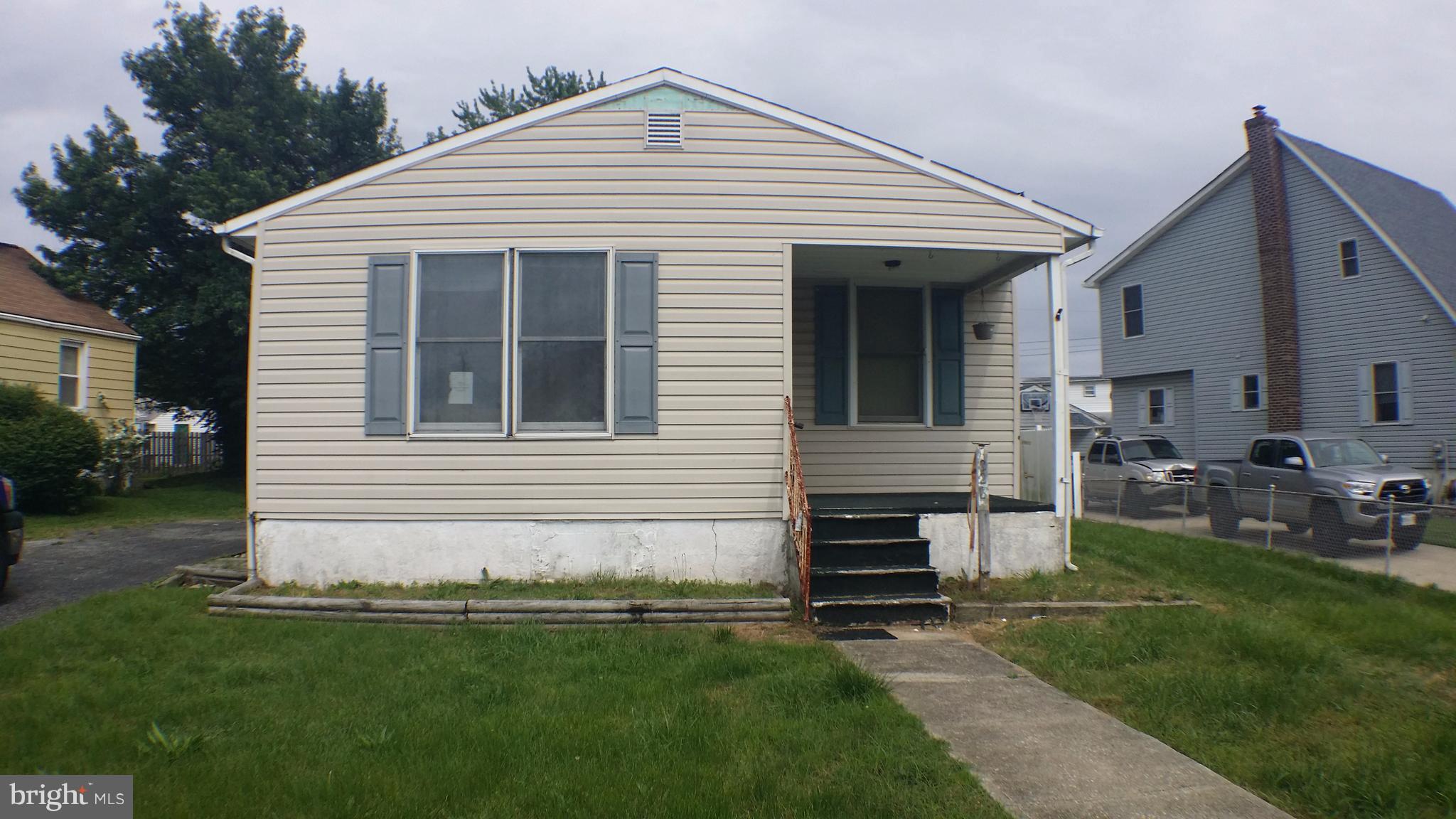 228 Ashwood Road Baltimore, MD 21222 - Photo 3 of 11 front