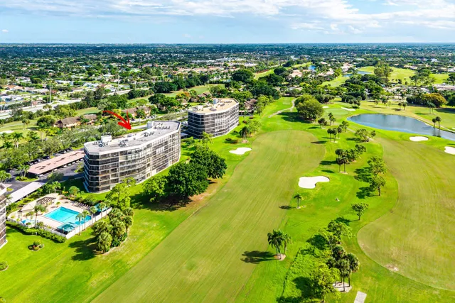 a view of a multi story building