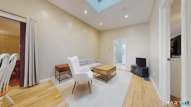 $719,000 | 22 Hollywood Avenue, Milford, CT 06460