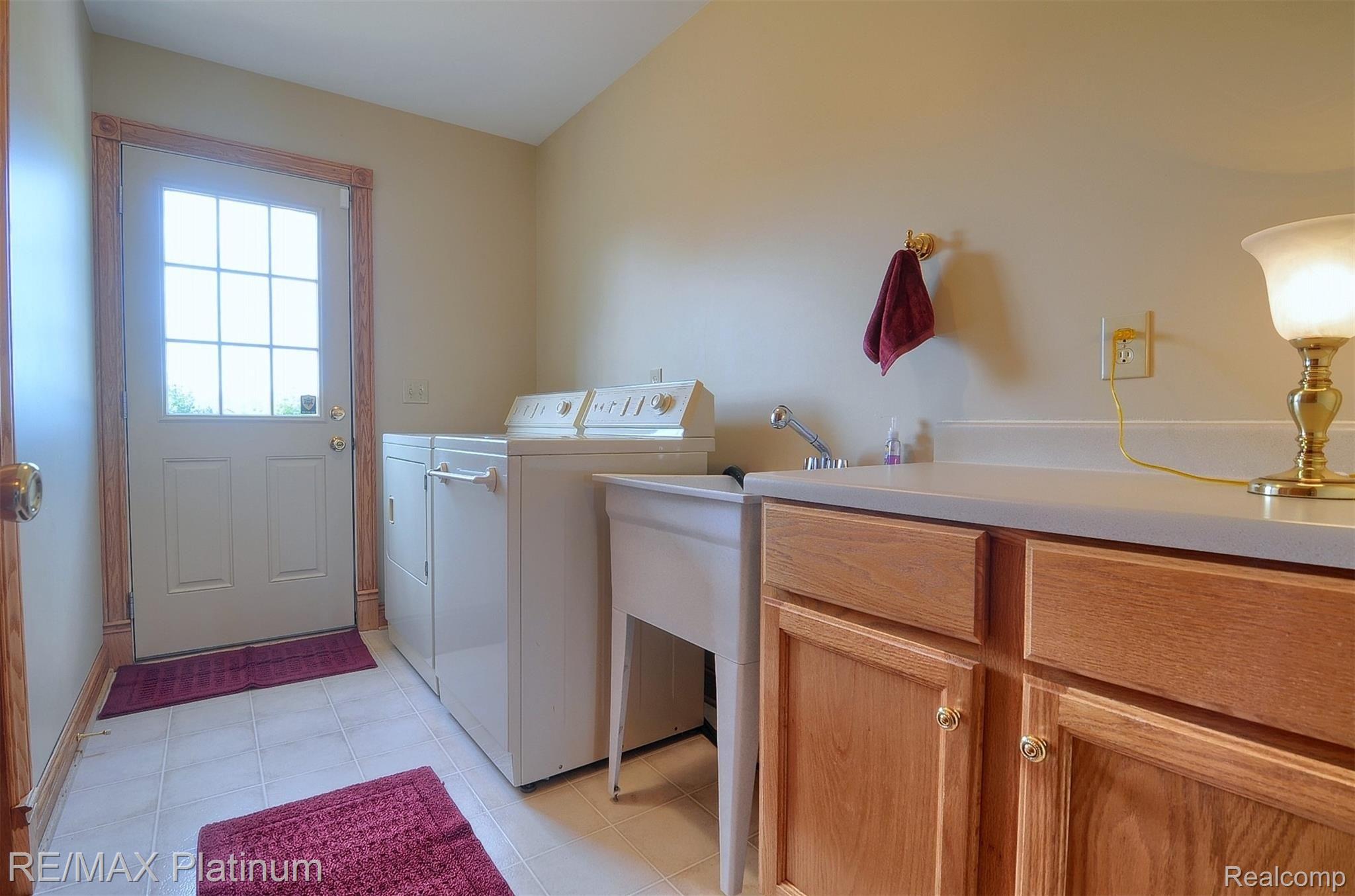 7766 Clyde Road Fenton, MI 48430 - Photo 12 of 31 12-Laundry Room.jpg