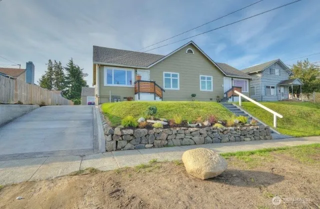 $543,700 | 1408-1410 South 39th Street, Tacoma, WA 98418