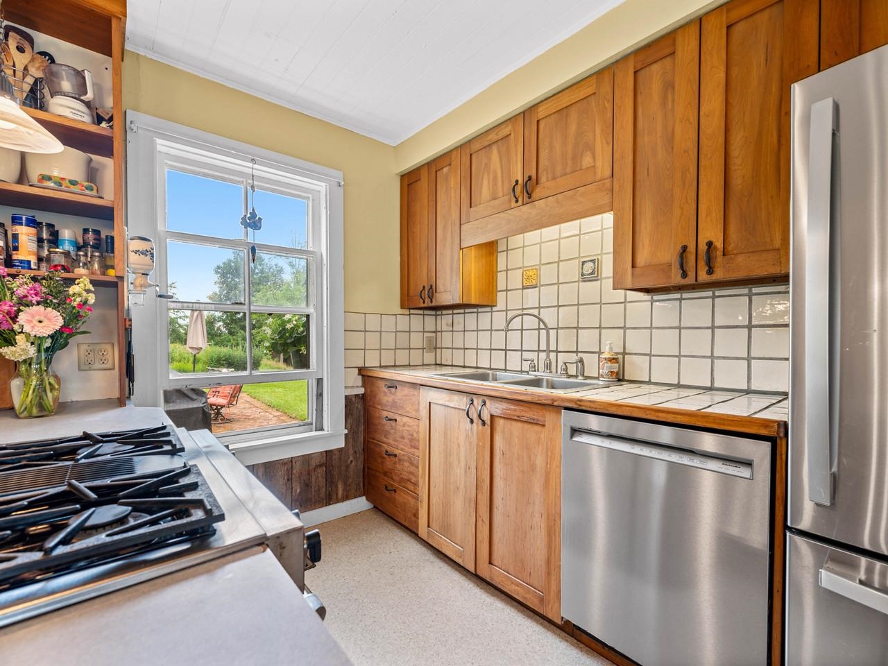 858 East Hill Road Plainfield, VT 05667 - Photo 6 of 60