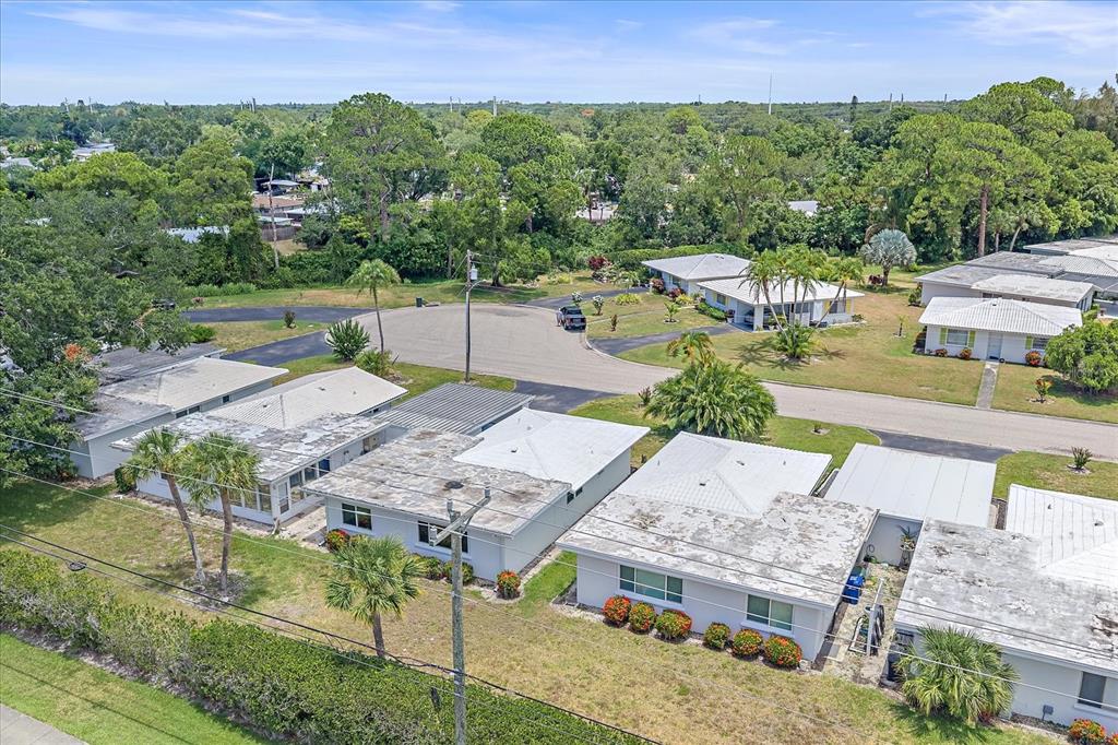3818 Roxane Boulevard, Unit 157 Sarasota, FL 34235 - Photo 24 of 34