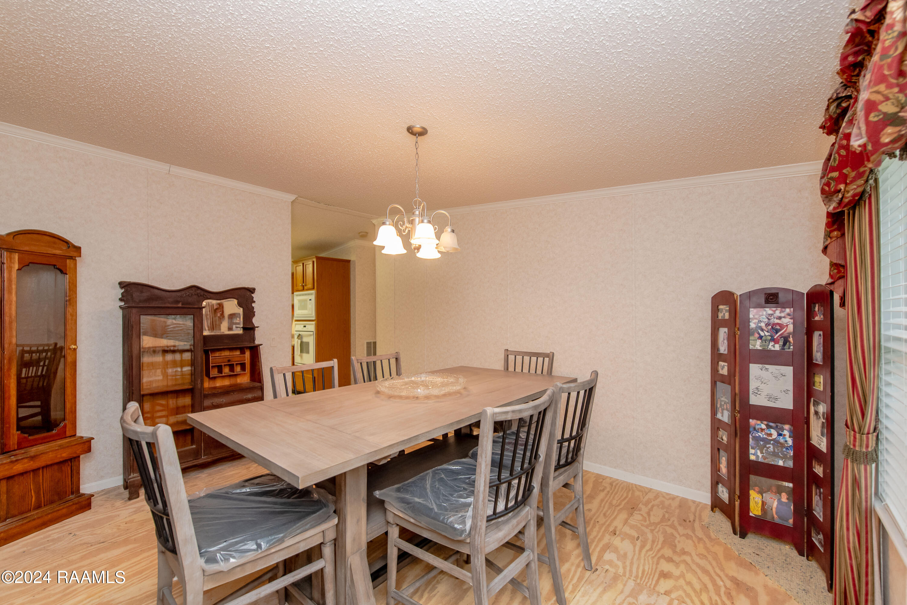 1715 Savoy Road Youngsville, LA 70592 - Photo 11 of 37 Dining Room
