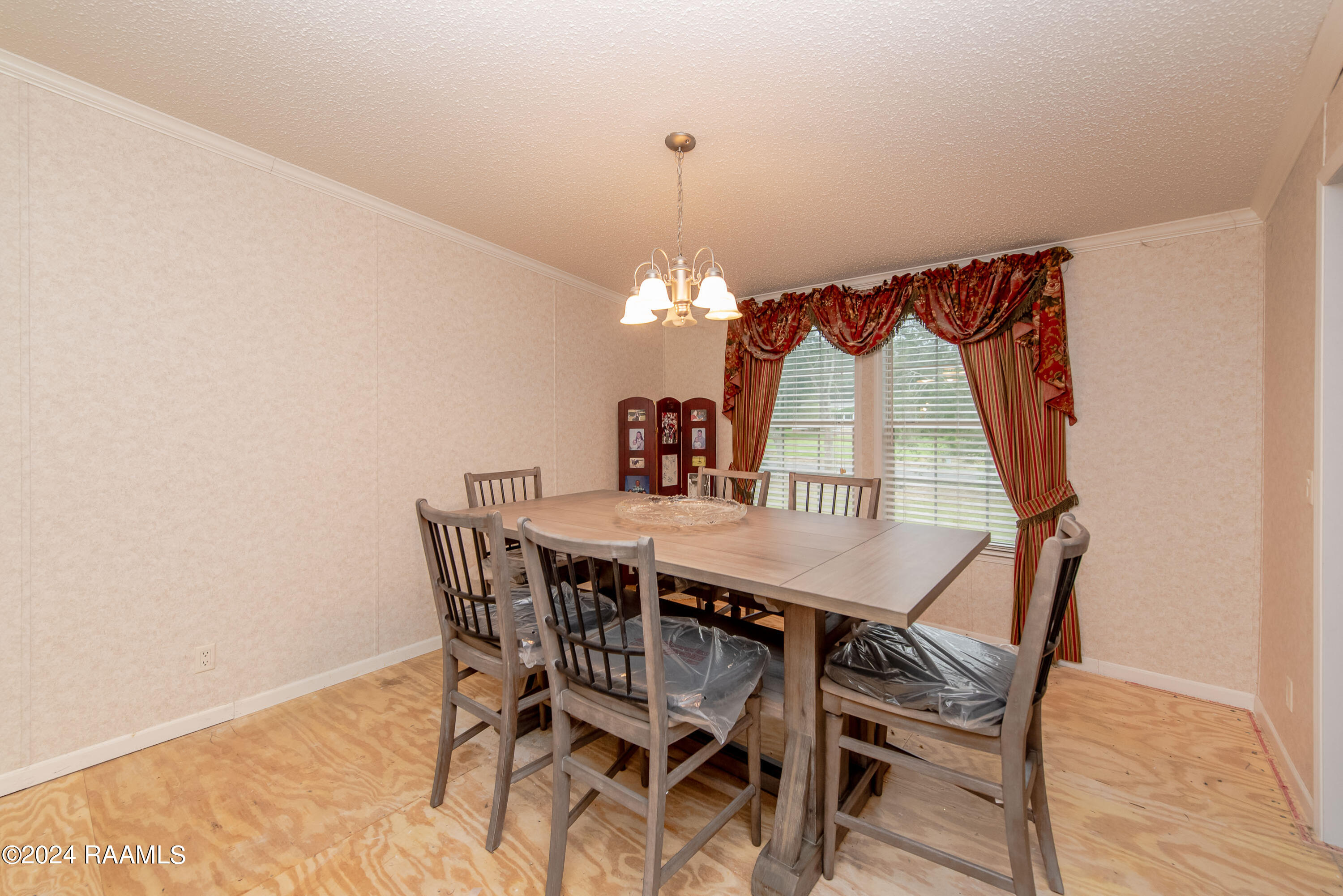 1715 Savoy Road Youngsville, LA 70592 - Photo 12 of 37 Dining Room