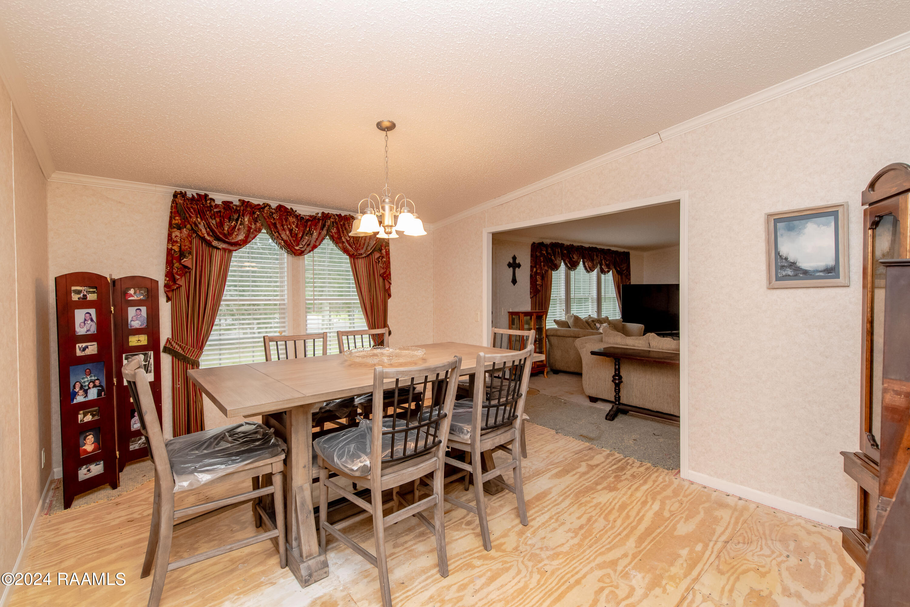 1715 Savoy Road Youngsville, LA 70592 - Photo 13 of 37 Dining Room