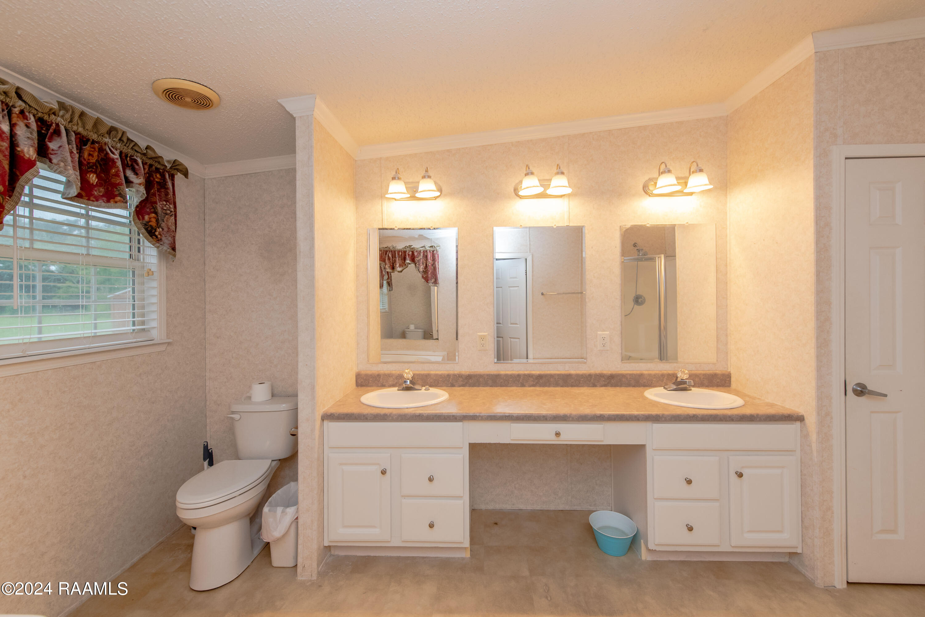 1715 Savoy Road Youngsville, LA 70592 - Photo 21 of 37 Master Bathroom