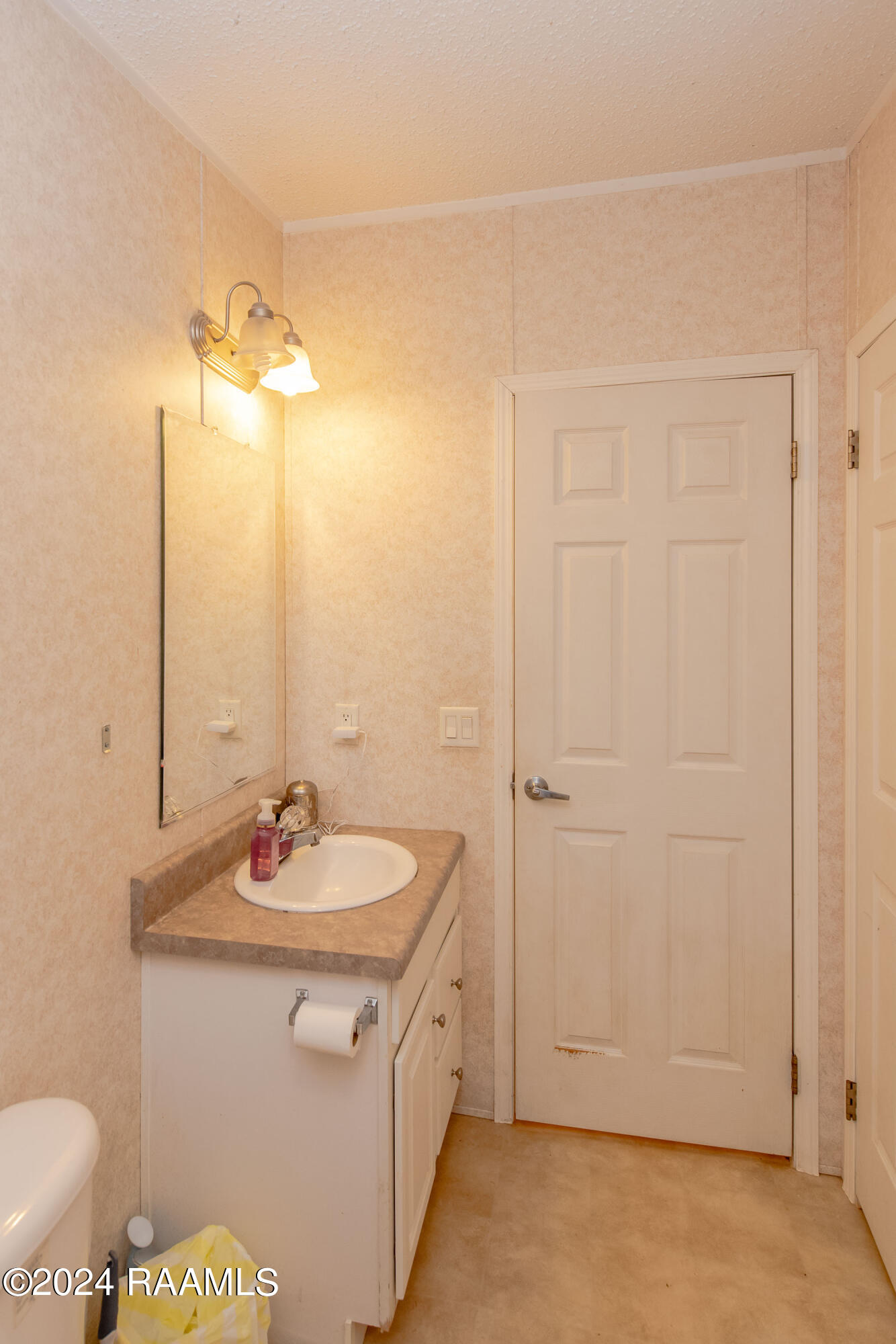 1715 Savoy Road Youngsville, LA 70592 - Photo 29 of 37 Spare Bathroom