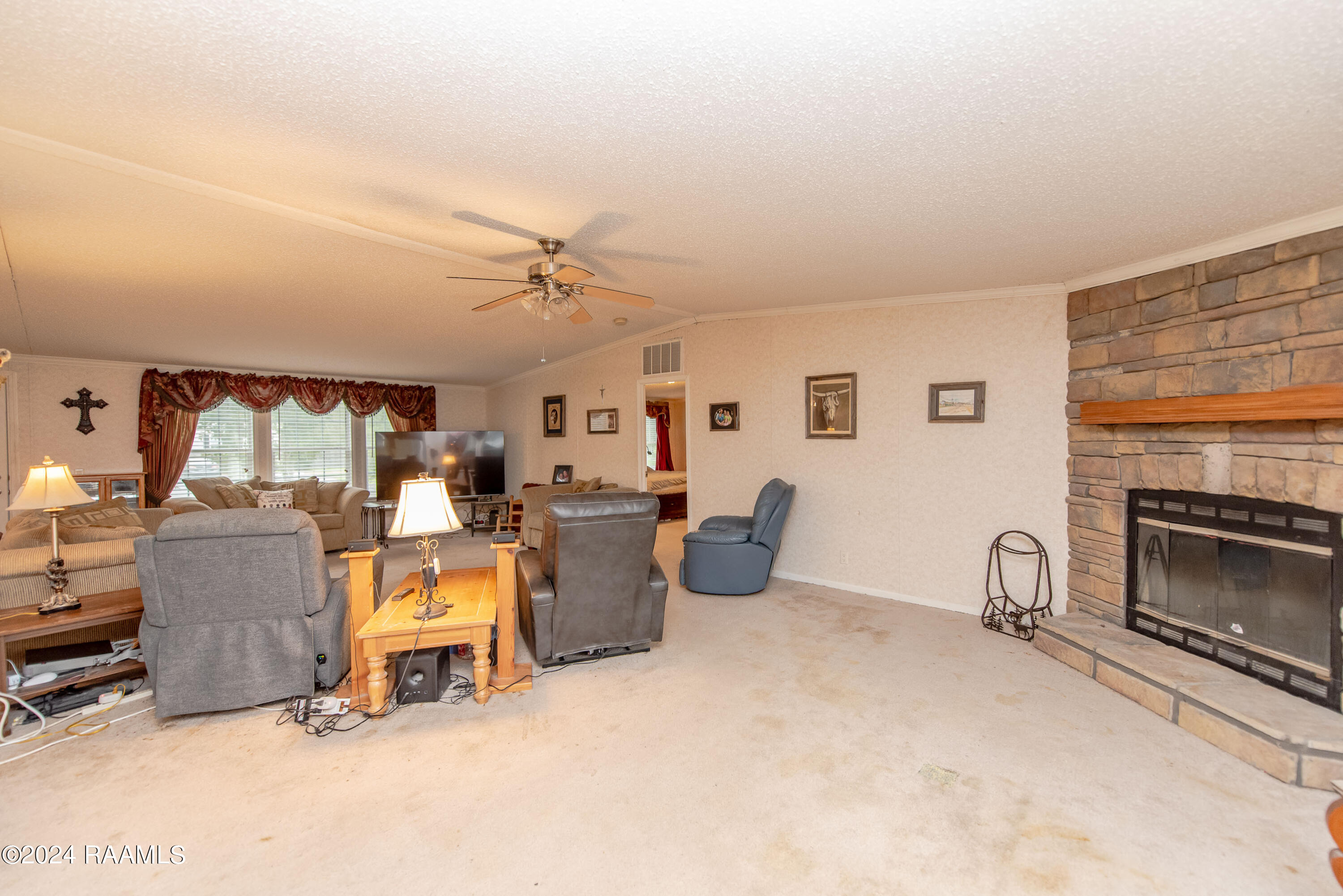 1715 Savoy Road Youngsville, LA 70592 - Photo 7 of 37 Living Area