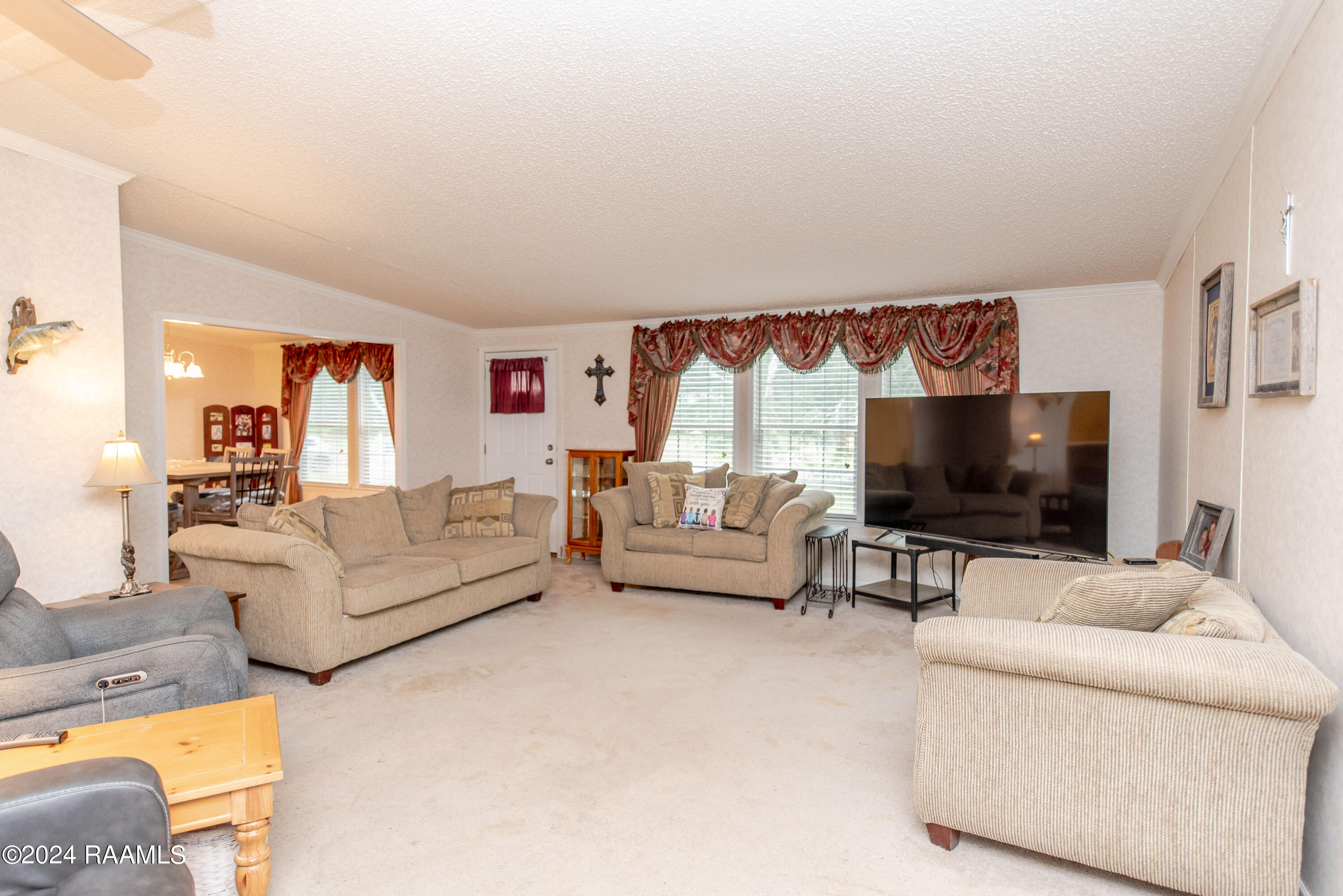 1715 Savoy Road Youngsville, LA 70592 - Photo 9 of 37 Living Area