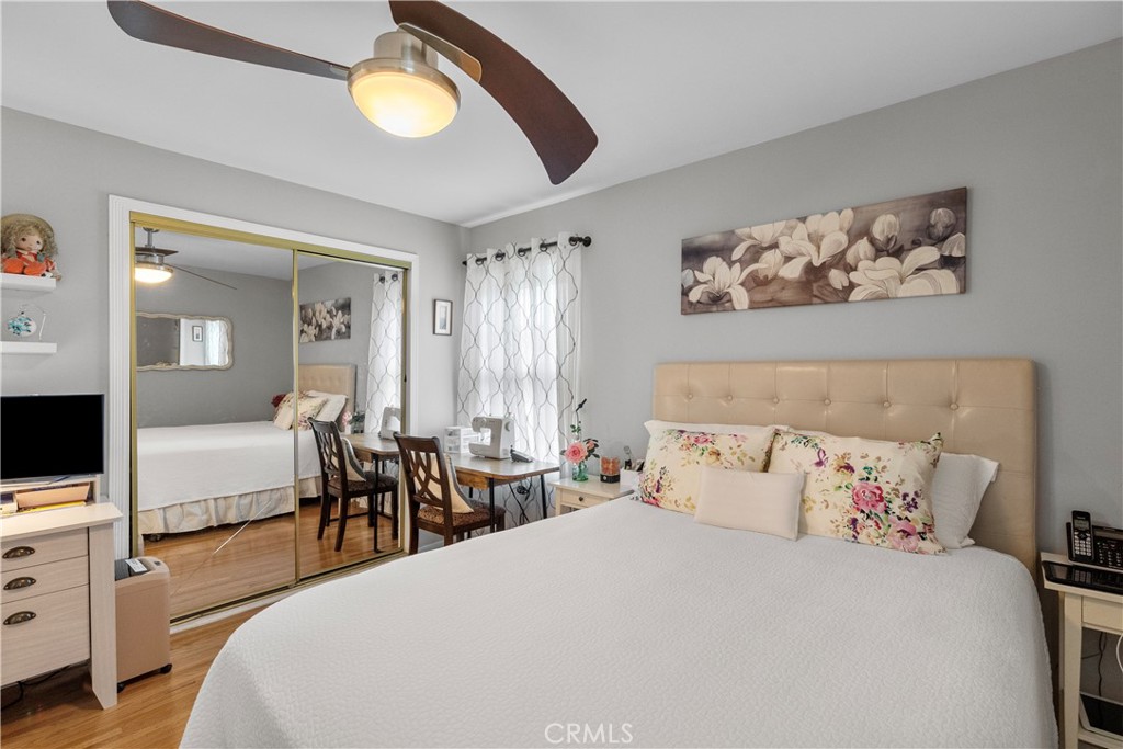 1902 North Screenland Drive Burbank, CA 91505 - Photo 5 of 25 a bedroom with a bed and furniture