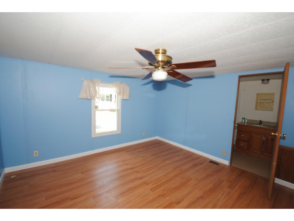 19 Vindale Road Hooksett, NH 03106 - Photo 13 of 19