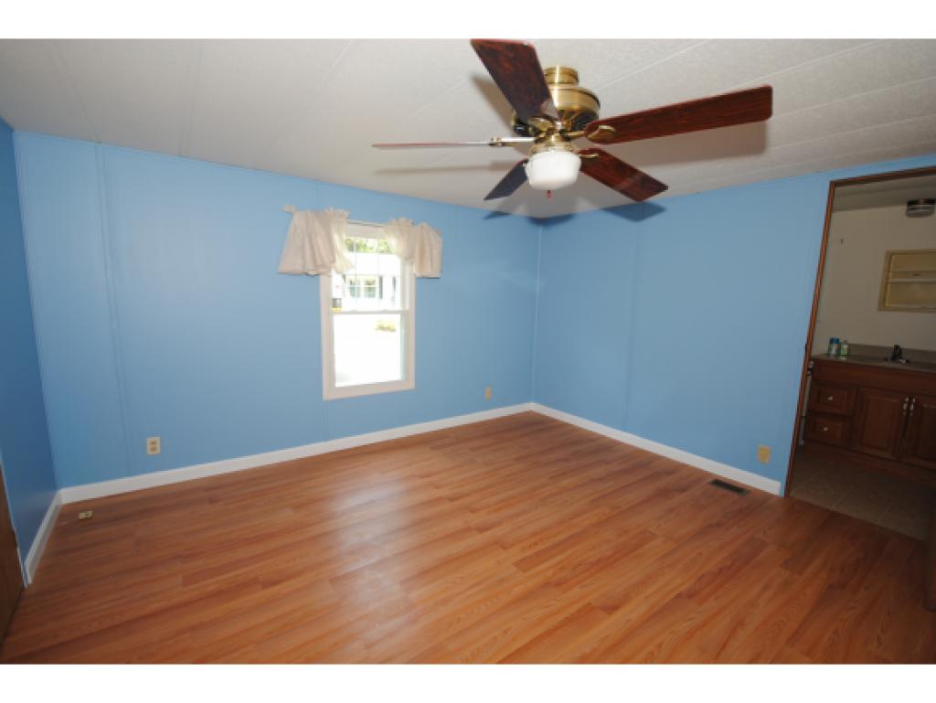 19 Vindale Road Hooksett, NH 03106 - Photo 14 of 19