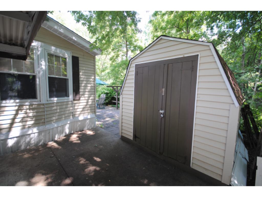 19 Vindale Road Hooksett, NH 03106 - Photo 4 of 19