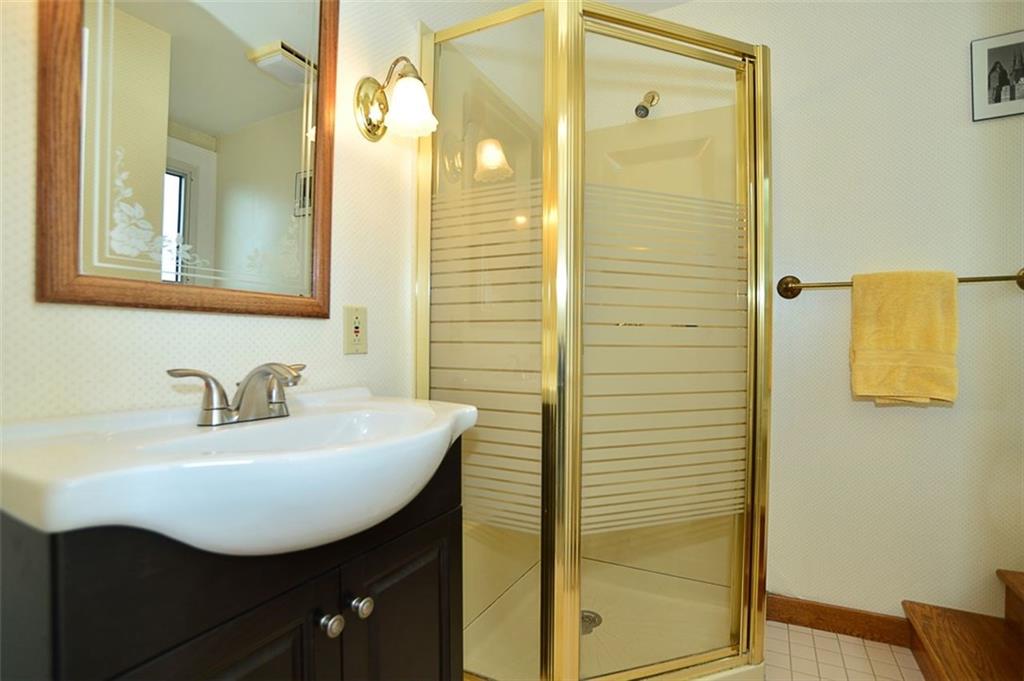 913 Wellesley Road Pittsburgh, PA 15206 - Photo 20 of 23 Gallery Image 20