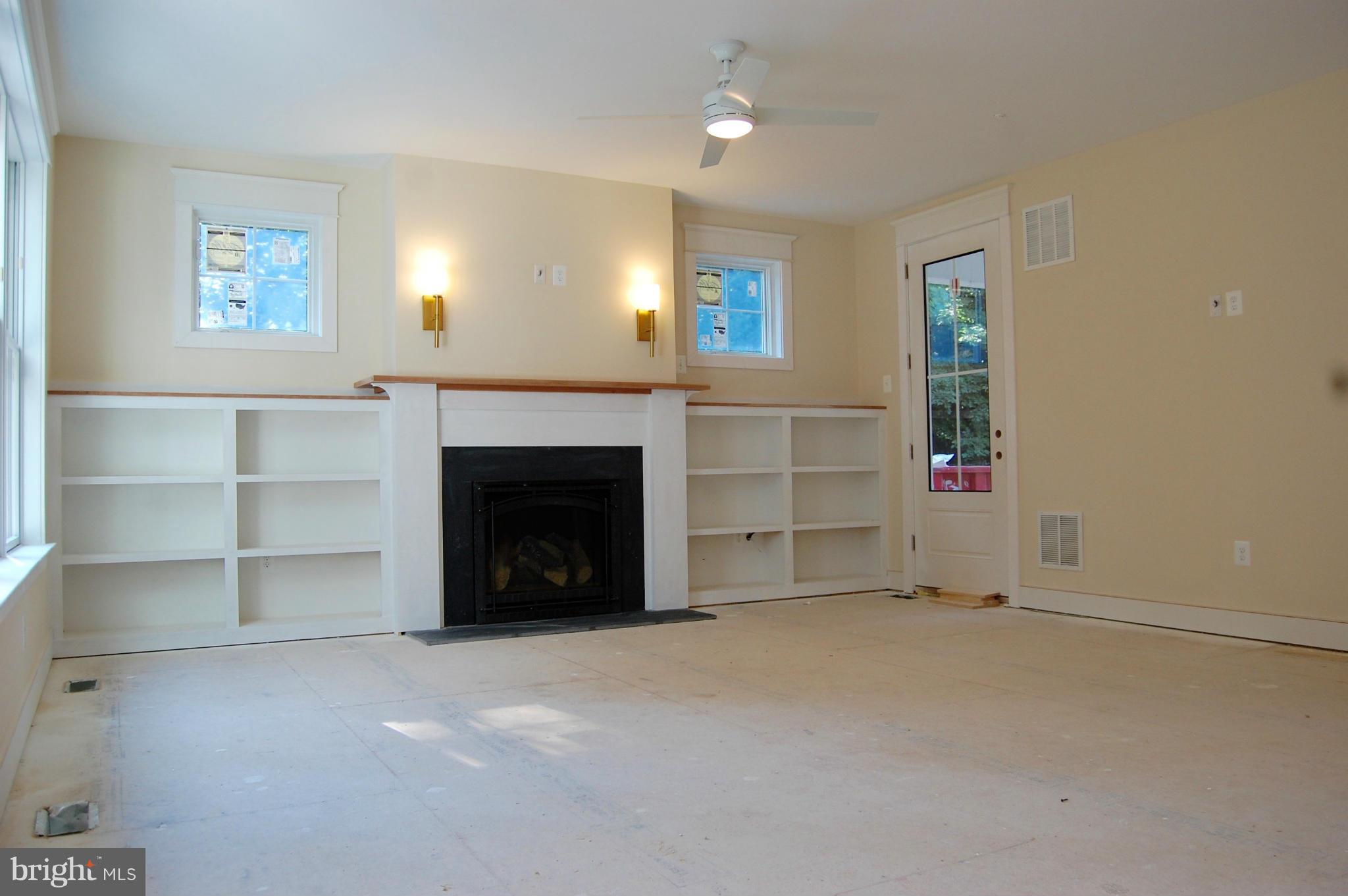 1538 Shipsview Road Annapolis, MD 21409 - Photo 12 of 30 Family Room