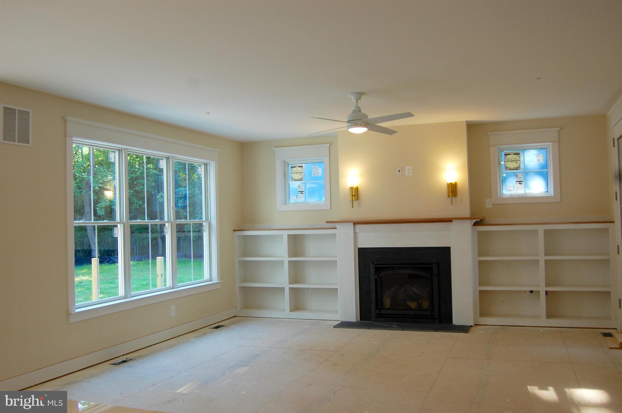 1538 Shipsview Road Annapolis, MD 21409 - Photo 9 of 30 Family Room