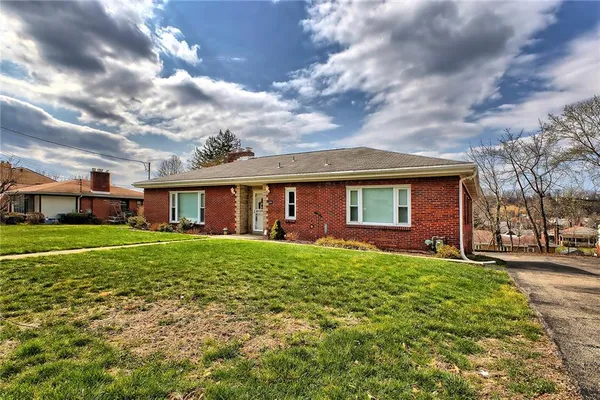 $285,000 | 1532 California Avenue, White Oak, PA 15131