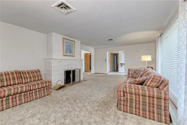 $285,000 | 1532 California Avenue, White Oak, PA 15131