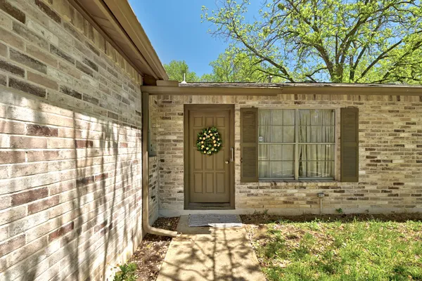 $500,000 | 4619 Banister Lane, Austin, TX 78745