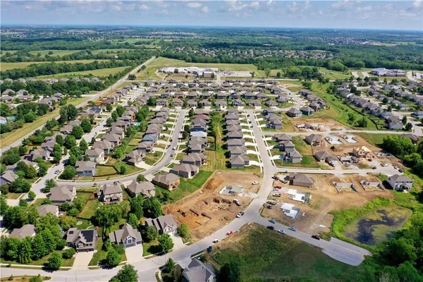 $554,780 | 3721 Northeast 90th Terrace, Kansas City, MO 64156