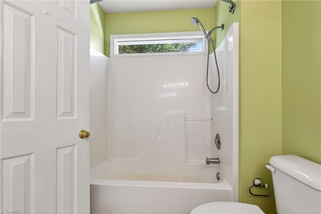 3401 Timberwolf Avenue High Point, NC 27265 - Photo 30 of 42