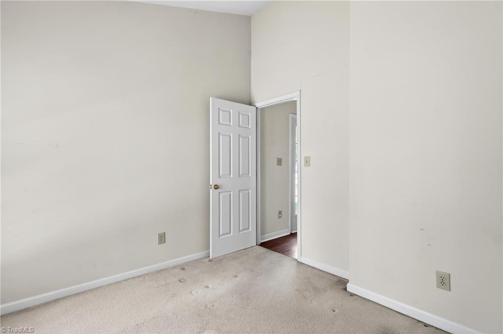 3401 Timberwolf Avenue High Point, NC 27265 - Photo 33 of 42